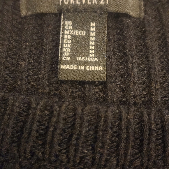 Sweater - Picture 2 of 5